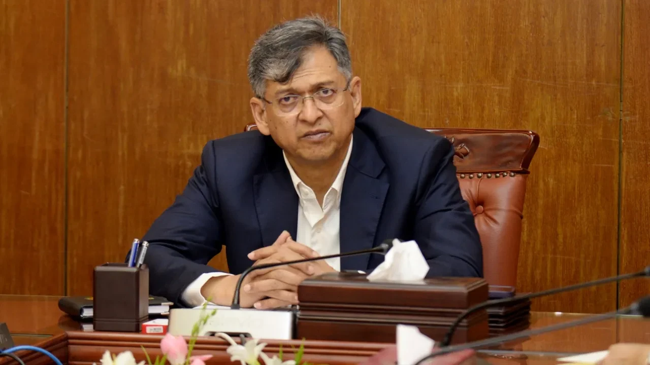 আইনশৃঙ্খলা পরিস্থিতির উন্নতিতে সেনাবাহিনী প্রত্যাহারের সিদ্ধান্ত: স্বরাষ্ট্রমন্ত্রী