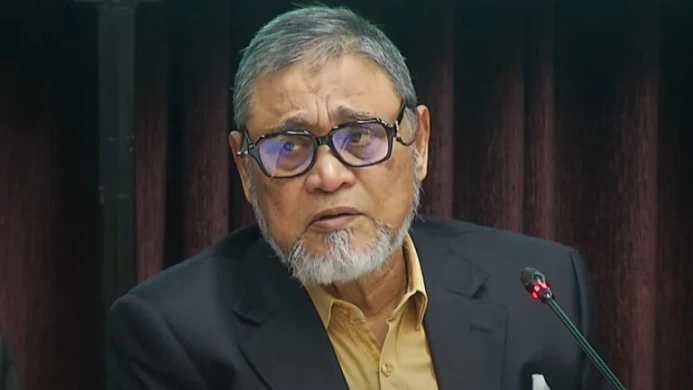 এবার নির্বাচনে জড়িত কর্মকর্তারাও ভোটাধিকার পাবেন: সিইসি