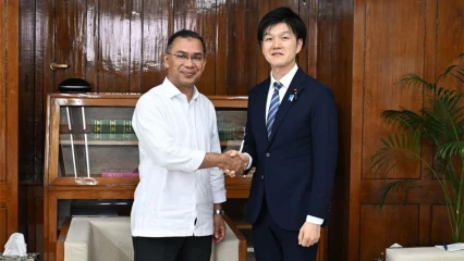 জাপানের কৃষিমন্ত্রীর নেতৃত্বে প্রতিনিধি দলের সঙ্গে প্রধানমন্ত্রীর বৈঠক