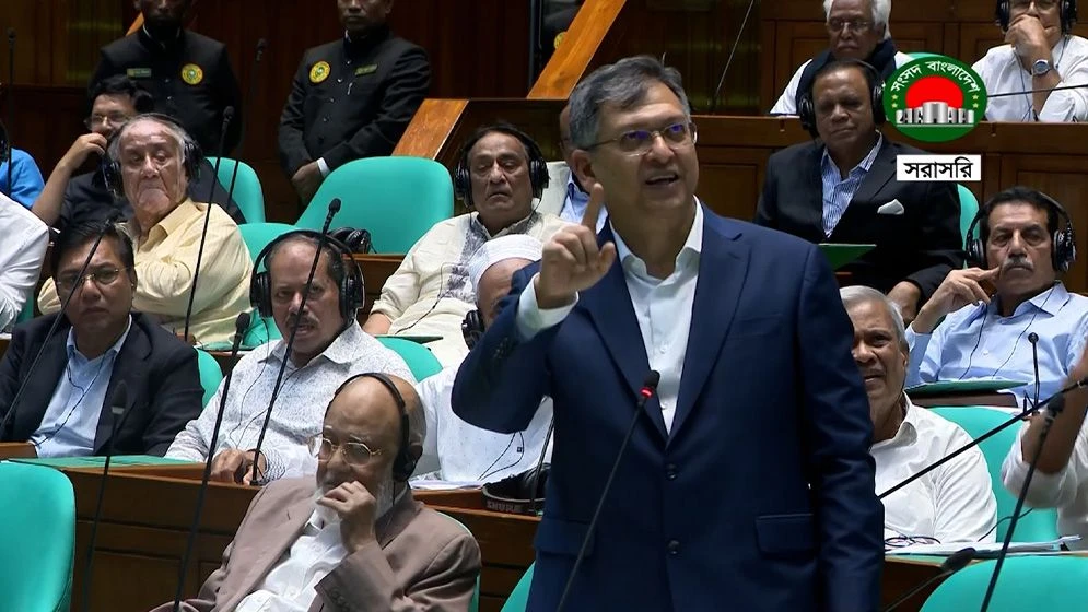 সামান্য বাহানায় ওয়াকআউট গণতন্ত্র ক্ষতিগ্রস্ত করবে: স্বরাষ্ট্রমন্ত্রী