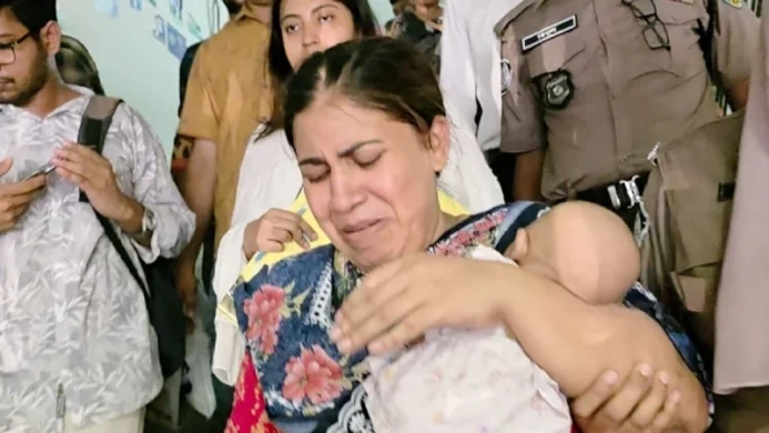 দেড় মাসের শিশুসন্তানসহ কারাগারে যুব মহিলা লীগ নেত্রী