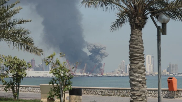 Iran strikes US bases amid Hormuz tensions