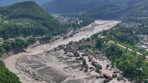 নেপালে পাহাড়ি ঢলে নিহত ৯৫, নিখোঁজ ৫০০ জনের বেশি
