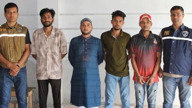 মাকে লাঞ্ছিত করার অভিযোগে ক্ষুব্ধ চার ছেলের হাতে রুবেল খুন: পিবিআই