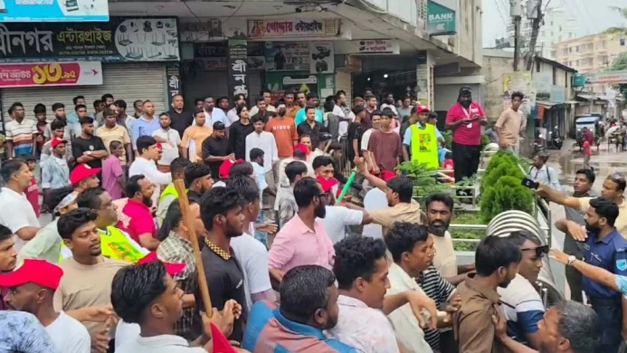 বিএনপির প্রতিষ্ঠাবার্ষিকীতে মুন্সিগঞ্জে দু’গ্রুপের সংঘর্ষে ওসিসহ আহত ১০
