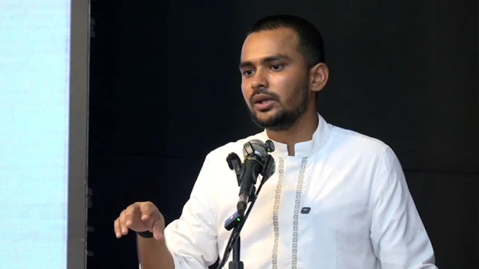 দুদকের বিরুদ্ধে আইনি ব্যবস্থা নেওয়ার প্রস্তুতি আসিফ মাহমুদের