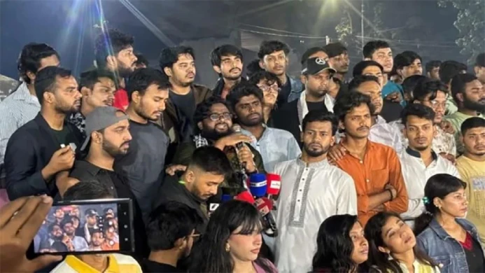 মানবতাবিরোধী অপরাধে শেখ হাসিনার সর্বোচ্চ শাস্তির দাবিতে ছাত্রশক্তির মিছিল