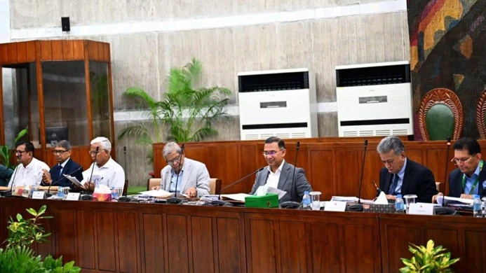 জাতীয় সংসদে প্রধানমন্ত্রীর সভাপতিত্বে মন্ত্রিসভার বৈঠক অনুষ্ঠিত