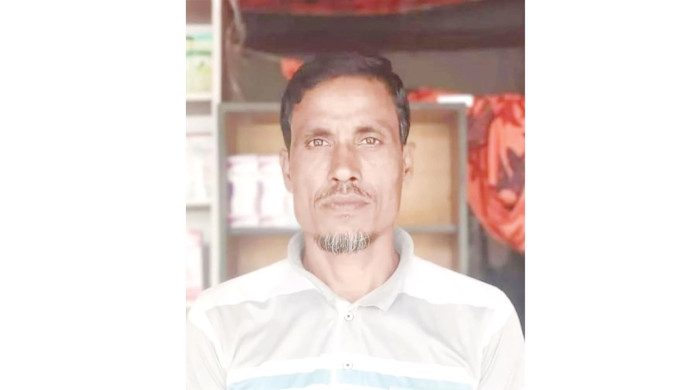 লক্ষ্মীপুরের ‘অঘোষিত এসপি’র দাপট: কৃষক-জেলে দিশাহারা