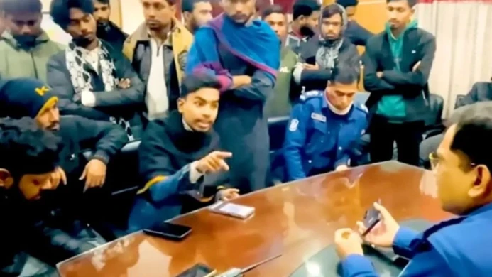 গণঅভ্যুত্থানে পুলিশ হত্যার স্বীকারোক্তি সমন্বয়ক মাহদী হাসান গ্রেফতার