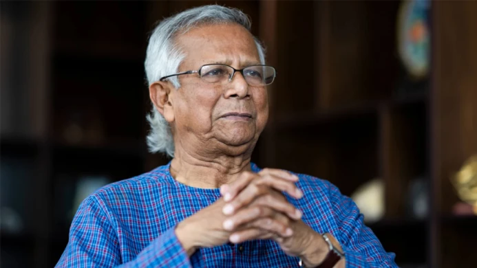 ড. ইউনূসসহ সাবেক উপদেষ্টাদের দেশত্যাগে নিষেধাজ্ঞা চেয়ে আইনি নোটিশ