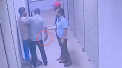 ময়লা ব্যবসা নিয়ে যুবদল নেতার বিরুদ্ধে অস্ত্র দেখিয়ে হুমকির অভিযোগ