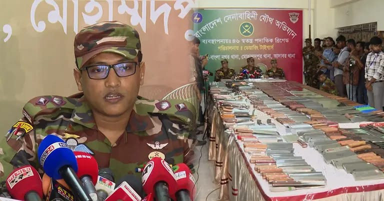 নিউমার্কেটে সেনাবাহিনীর অভিযানে সহস্রাধিক ধারালো অস্ত্র উদ্ধার, গ্রেপ্তার ৯