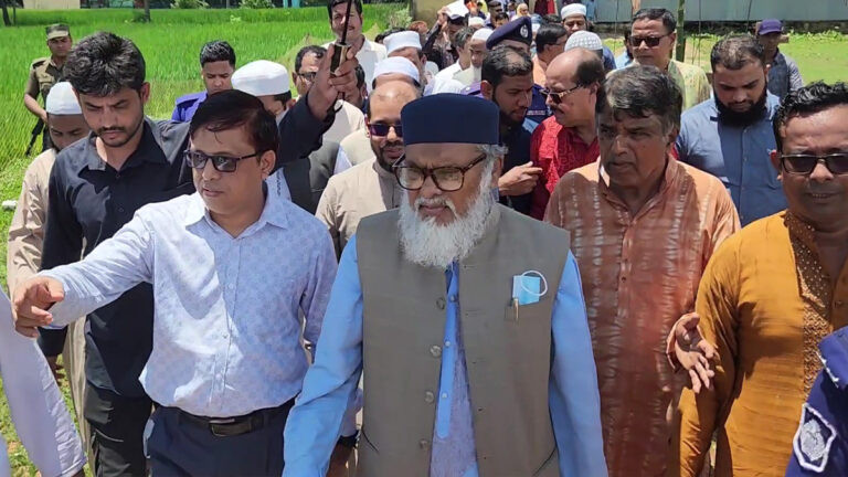 নির্বাচন ঘিরে সাম্প্রদায়িক দাঙ্গা দেখা দেওয়ার সম্ভাবনা নেই: ধর্ম উপদেষ্টা
