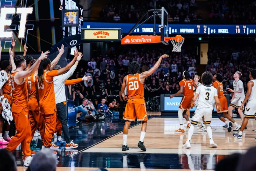 Men's Basketball falls at Vanderbilt, 86-78
