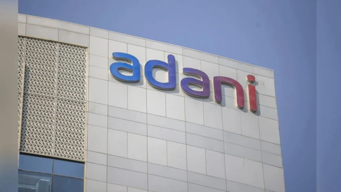 বাংলাদেশে বিদ্যুৎ পাওনা মেটাতে আন্তর্জাতিক সালিশের পথে আদানি গ্রুপ