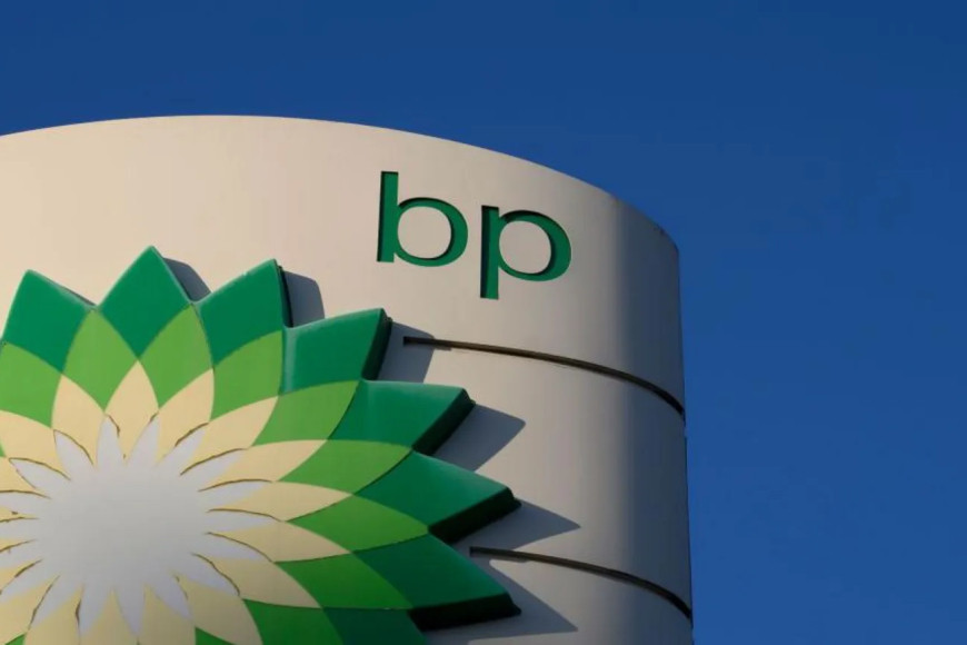 BP to slash green investment and ramp up gas and oil