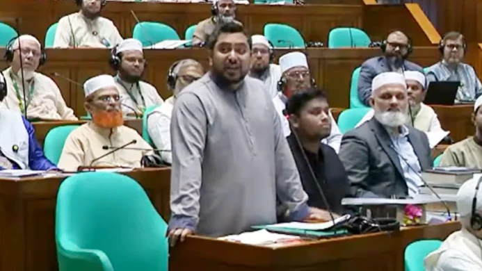 নোট অব ডিসেন্টে কলুষিত জুলাই সনদ: নাহিদ ইসলাম