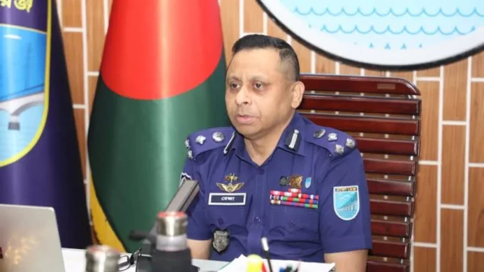 অতিরিক্ত আইজিপি হলেন ডিআইজি রেজাউল করিম মল্লিক