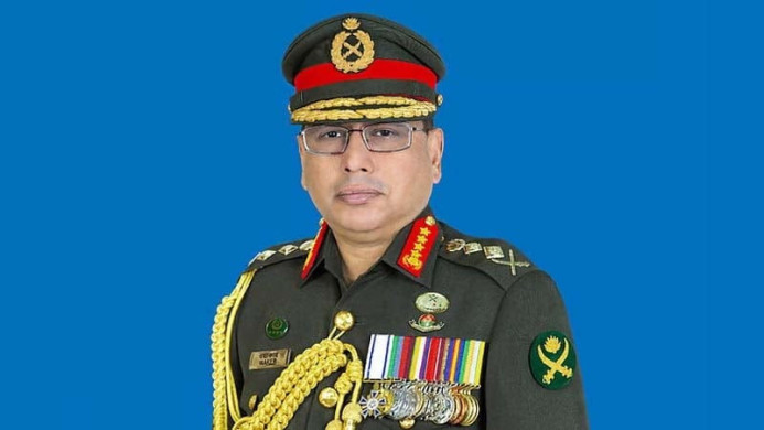 সেনাসদস্যদের দেশপ্রেমে উদ্বুদ্ধ হতে এবং 'চেইন অফ কমান্ড' মেনে চলার আহবান জানিয়েছেন সেনপ্রধান