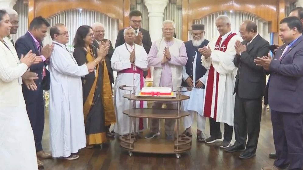 বড়দিনে খ্রিস্টান নেতাদের সঙ্গে প্রধান উপদেষ্টার শুভেচ্ছা বিনিময়
