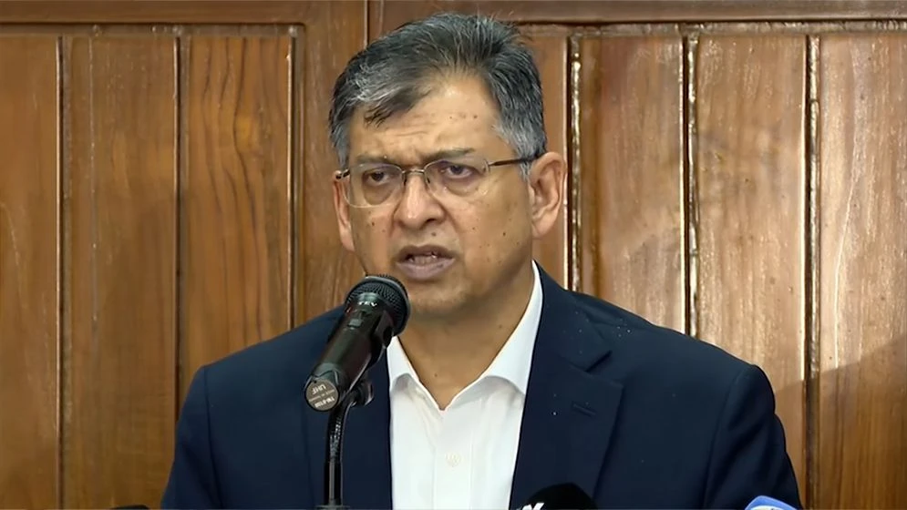 বিরোধী দলসহ সব পক্ষের মত নিয়েই সংবিধান সংশোধন: স্বরাষ্ট্রমন্ত্রী