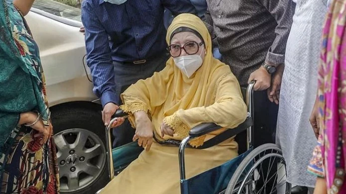 চিকিৎসায় অবস্থার উন্নতি দেখলেই খালেদা জিয়াকে লন্ডনে নেওয়ার প্রস্তুতি