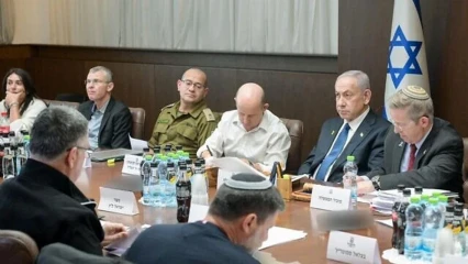 লেবাননে যুদ্ধবিরতি ইস্যুতে ইসরায়েলি মন্ত্রিসভার বৈঠক