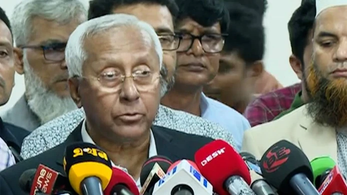 নির্বাচনী আচরণবিধির সঙ্গে প্রার্থীদের অস্ত্র বহনের সংঘাত নেই: ইসি সচিব