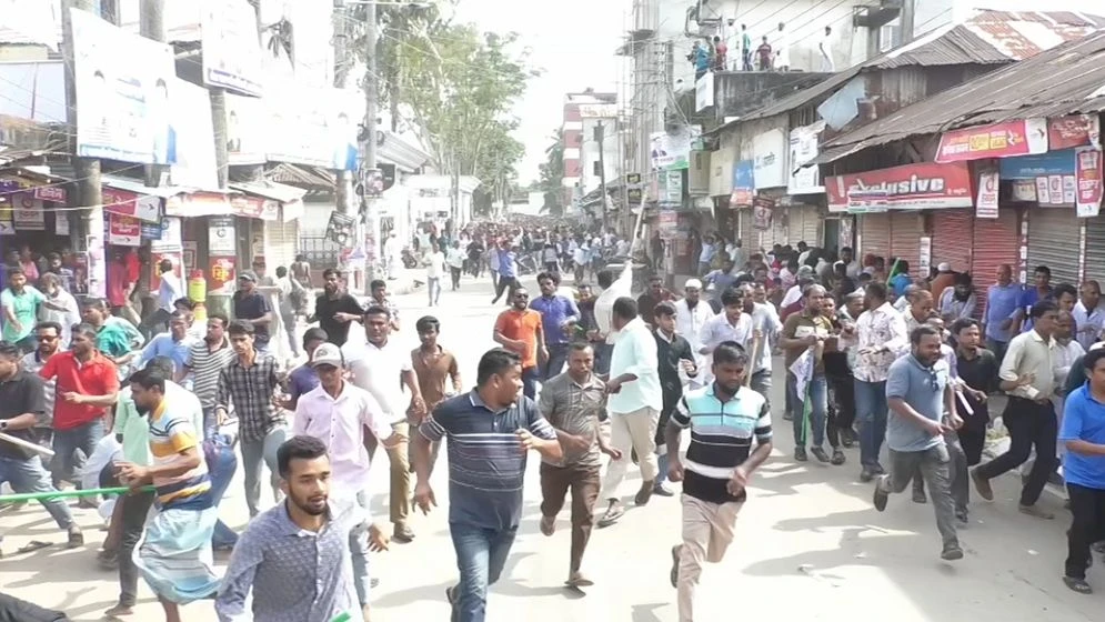 ভোলায় বিএনপি-বিজেপি সংঘর্ষে রণক্ষেত্র, আহত অর্ধশতাধিক