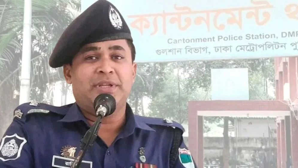 ভাইরাল অডিও নিয়ে ডিবি হেফাজতে ক্যান্টনমেন্ট থানার ওসি