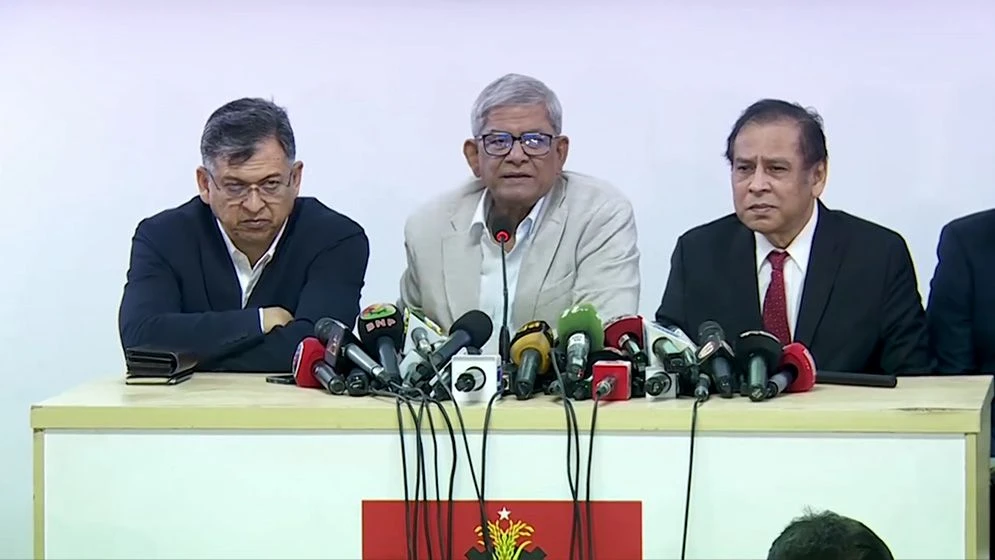 খালেদা জিয়ার জন্য ডাক্তাররা সর্বোচ্চ চেষ্টা চালাচ্ছেন: মির্জা ফখরুল