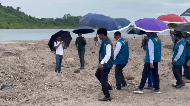 সিলেট সাদাপাথর লুটপাটে দুই শত কোটি টাকার ক্ষতি, তদন্তে দুদক