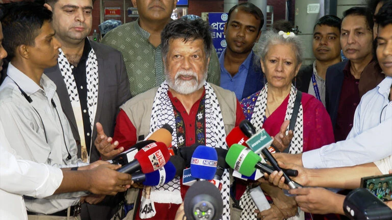 দেশে ফিরলেন শহিদুল আলম, গাজার মুক্তির লড়াই অব্যাহত রাখার আহ্বান