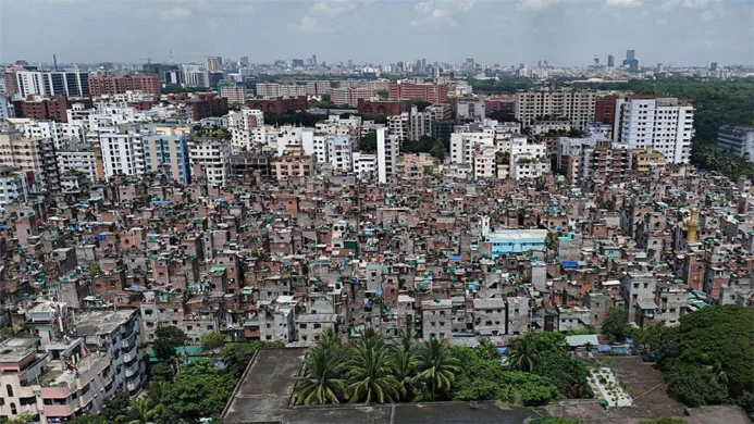 মোহাম্মদপুরে ককটেল বিস্ফোরণে যুবকের মৃত্যু, জেনেভা ক্যাম্পে উত্তেজনা