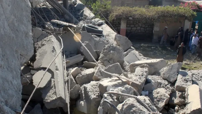 আফগানিস্তানে ড্রোন ও বিমান হামলা চালাল পাকিস্তান