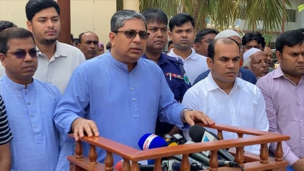 নির্বাচনের সময় পূজামণ্ডপে নেচেছেন, এবার দেখা যায়নি: প্রতিমন্ত্রী