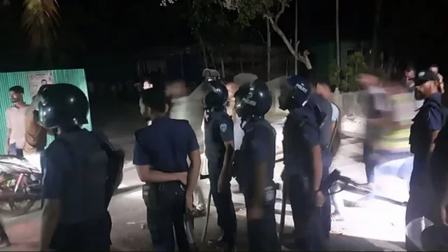 নোয়াখালীতে বিএনপি-নিষিদ্ধ আওয়ামী লীগের রক্তক্ষয়ী সংঘর্ষ