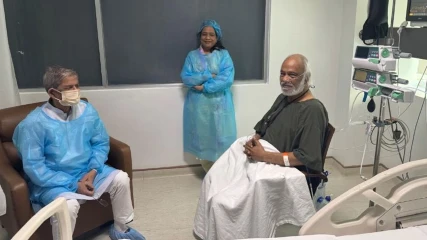 হাসপাতালে মঈন খানকে দেখতে গেলেন রাষ্ট্রপতি