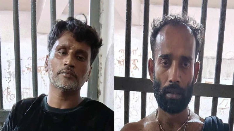মোহাম্মদপুরে ছিনতাই: দুদক মহাপরিচালকের আইফোন উদ্ধার, গ্রেপ্তার ২