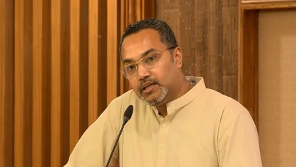 চাঁদাবাজি নিয়ন্ত্রণে থাকায় গরুর দাম সহনীয় ছিল: মাহদী আমিন
