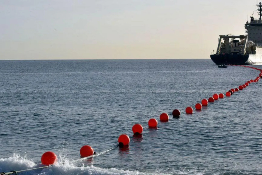 Meta plans globe-spanning sub-sea internet cable
