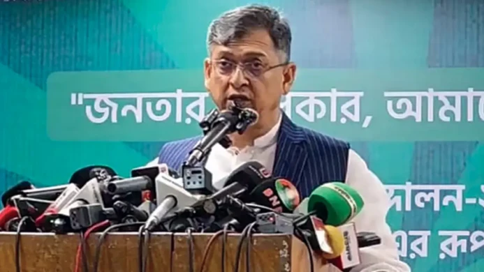 আবেগ নয়, সংবিধানের পথে এগোতে হবে: সালাহউদ্দিন আহমদ