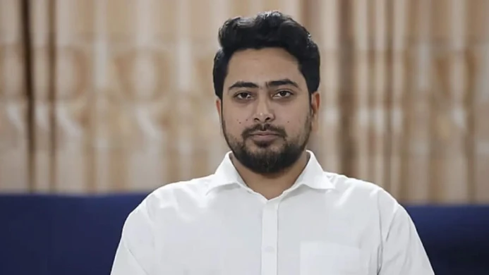 জ্বালানি তেলের দাম বাড়ানোর সিদ্ধান্ত প্রত্যাহার করতে হবে: নাহিদ