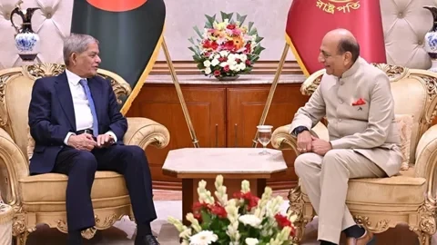 অভিন্ন নদীর পানির ন্যায্য বণ্টনে ভারতের প্রতি রাষ্ট্রপতির আহ্বান