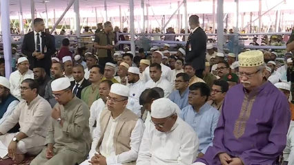 জাতীয় ঈদগাহে ঈদুল আজহার প্রধান জামাত অনুষ্ঠিত