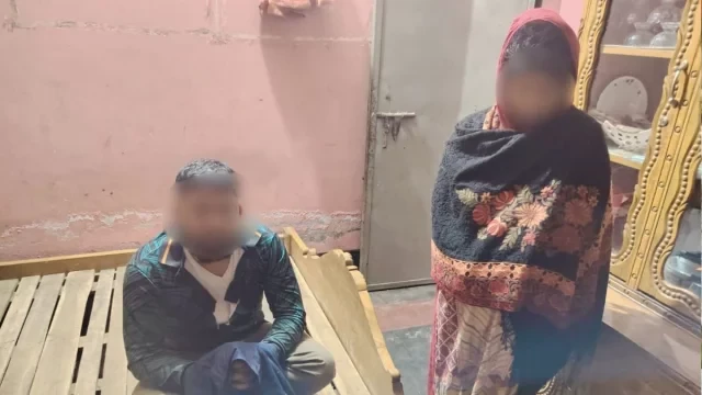 ভালুকায় প্রবাসীর স্ত্রীর সঙ্গে আপত্তিকর অবস্থায় গ্রেফতার পুলিশের এএসআই