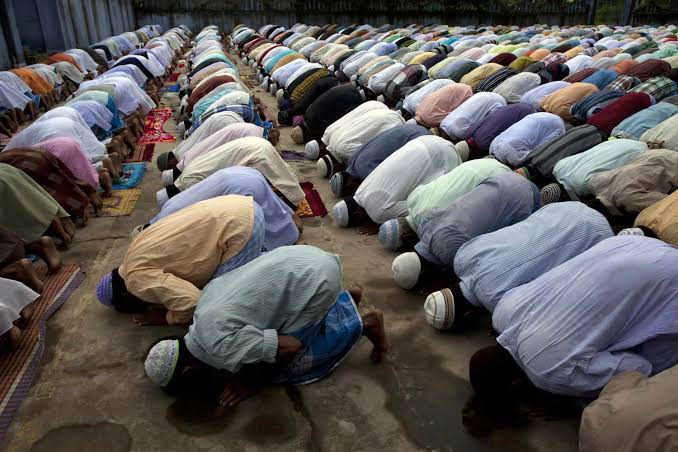 পবিত্র জুমার দিনের নানান ফজিলত আত্মশুদ্ধির বার্তা ও জীবনধারায় প্রভাব