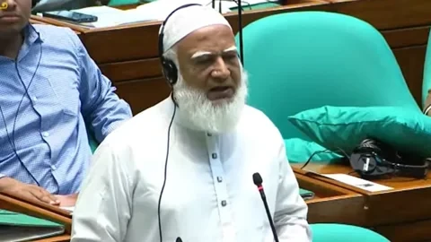 স্বরাষ্ট্রমন্ত্রীর বিরুদ্ধে তুচ্ছ-তাচ্ছিল্যের অভিযোগ বিরোধীদলীয় নেতার
