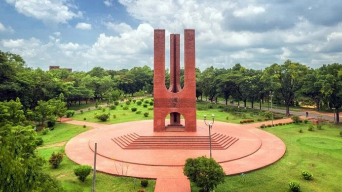 জাবিতে দুই হলের শিক্ষার্থীদের সংঘর্ষে আহত ৬